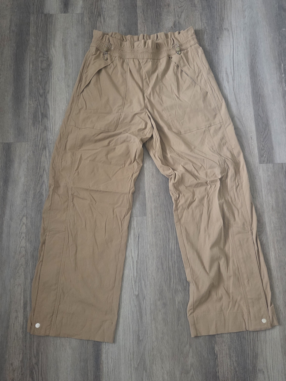 Athleta Trekkie High Rise Parachute Pant Wide Leg Outdoor Size 6 Petite - Picture 2 of 9